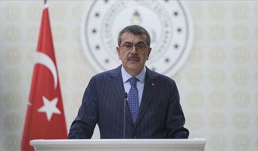 Bakan Tekin’den Osmaniyeli YKS adaylarına tebrik mesajı