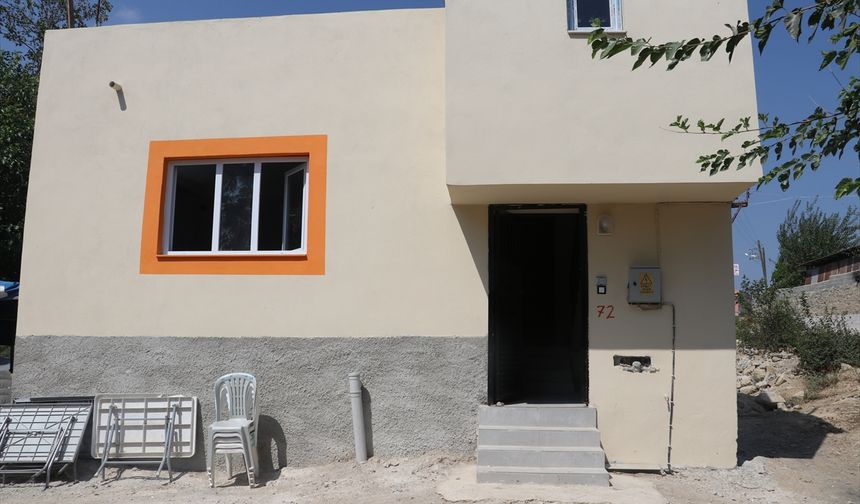 GÜNCELLEME - Adana'da kına gecesinde çıkan silahlı kavgada 1 kişi öldü
