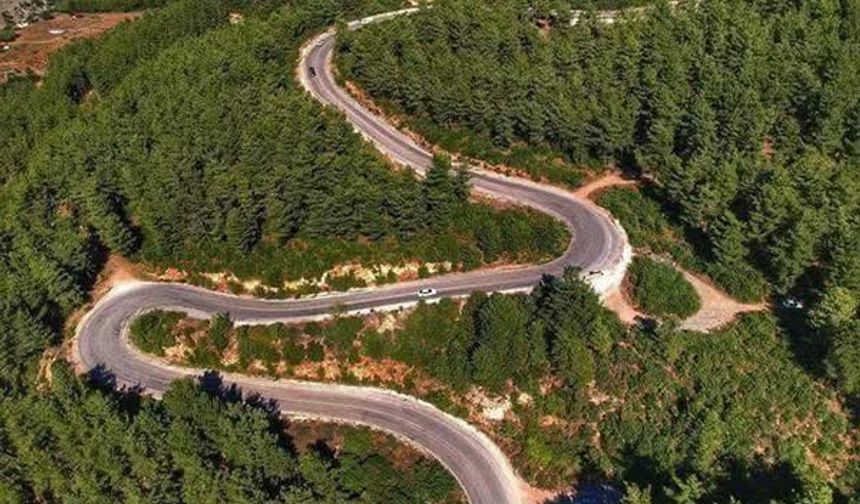 Osmaniye’nin Zorkun Yaylası Yolunda Muhteşem Doğa Manzarası Havadan Görüntülendi