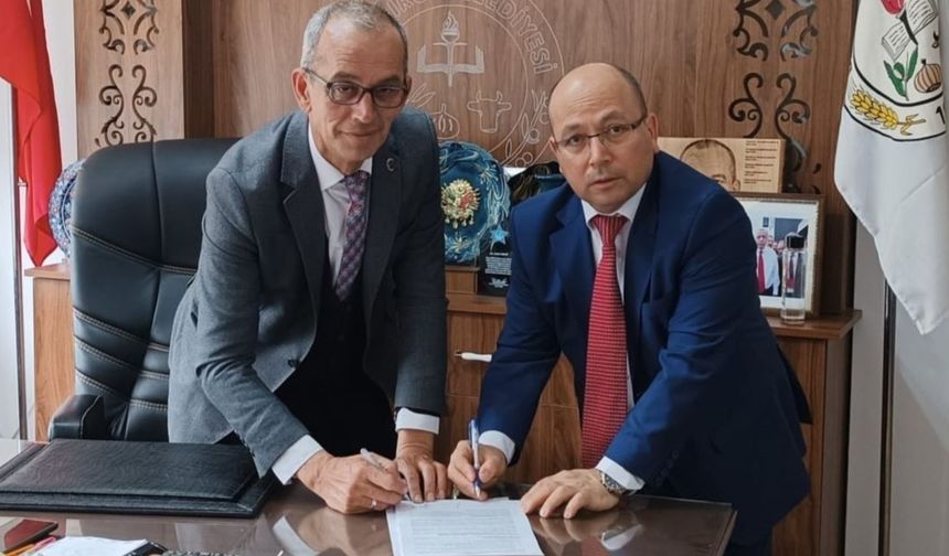 Demirci Belediye Başkanı Cahit Onar Trafik Kazası Geçirdi