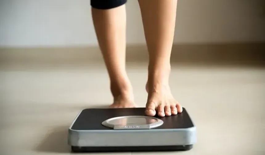Ödem ve Şişkinlik Kilo Sanılıyor! Tartıdaki Artış Kilo Değil