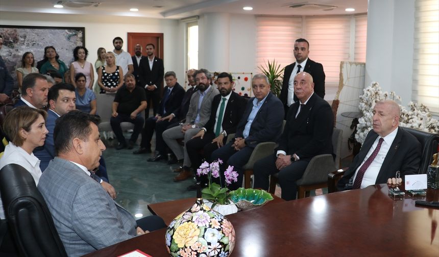 Zafer Partisi Genel Başkanı Özdağ, Adana'da ziyaretlerde bulundu
