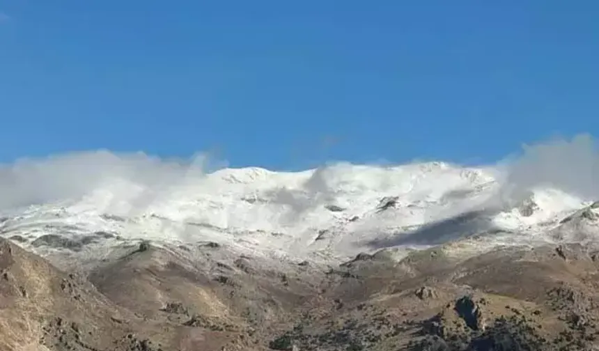 Bolu Uludağ  Bozdağ ve Kaş’ta Mevsimin İlk Karı Yağdı