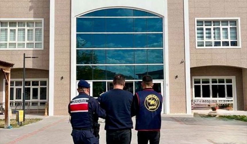 Burdur merkezli 3 ildeki kasa hırsızlığı operasyonunda yakalanan 2 zanlı tutuklandı