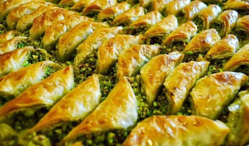 Şöbiyette Kaymak Neden Önemli? İşte Gerçek Lezzetin Gizli Unsuru