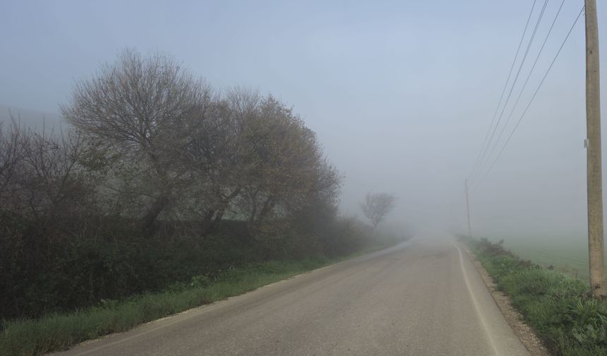 Antakya'da sis etkili oldu