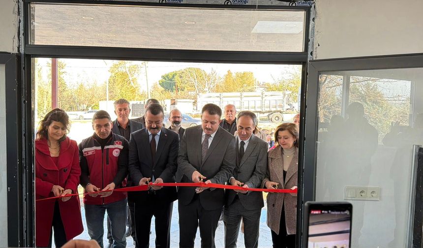 Başkan Aksoy Çanakkale Gezici Müze Sergisini Açtı
