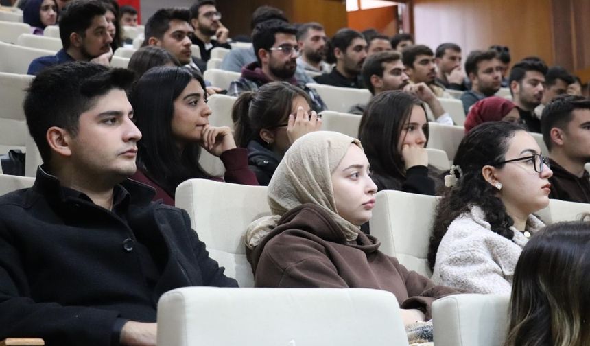 Çukurova Üniversitesi’nde Geleceğin Liderleri Yetişiyor!