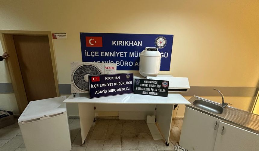 Hatay'da konteynerden hırsızlık yapan 4 zanlı gözaltına alındı