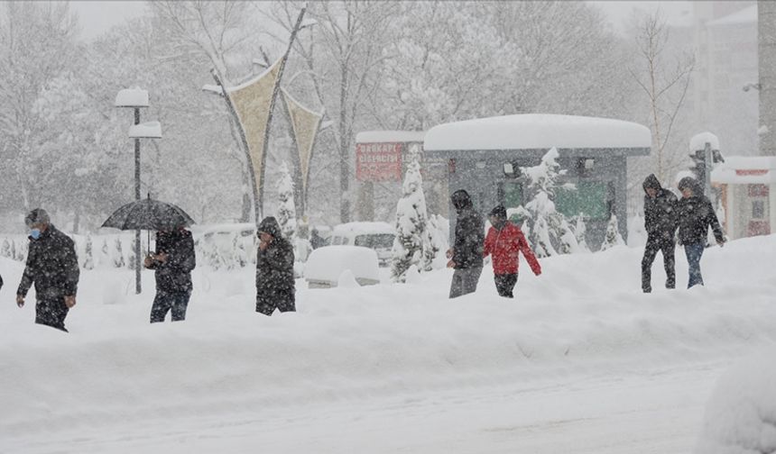 Elazığ’da Kar ve Buzlanma Alarmı Okullar 2 Gün Tatil!
