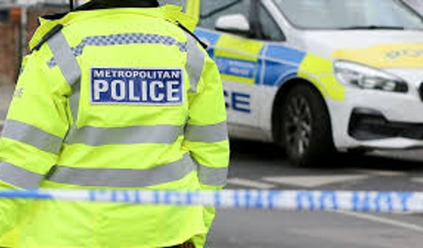 Silahlı Saldırıda 12 Kişi Hayatını Kaybetti!