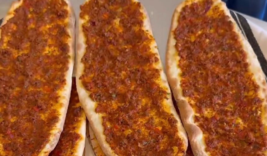 Osmaniye’de Ev Yapımı Etli Ekmek İlgi Çekti