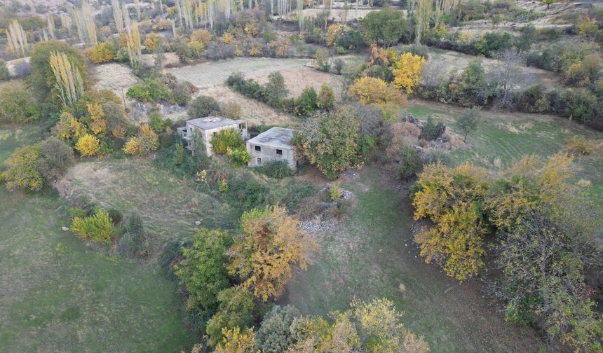 Şırnak'ın Uludere ilçesindeki sonbahar renkleri dronla görüntülendi