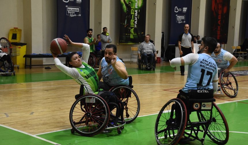Tekerlekli Sandalye Basketbol Süper Ligi