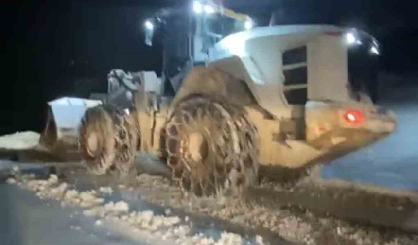 Yoğun Kar Muş’ta 250 Yolu Kapattı