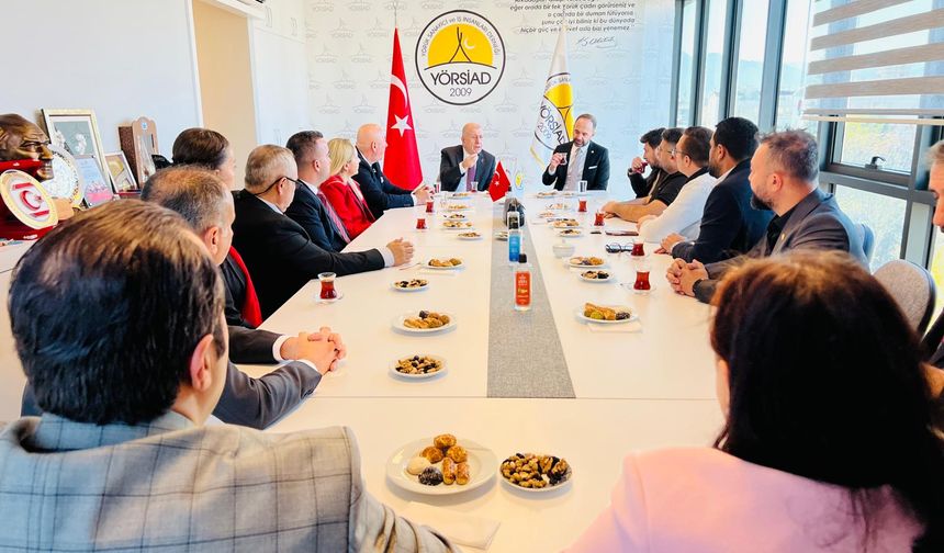 Zafer Partisi Genel Başkanı Özdağ, Antalya'da temaslarda bulundu