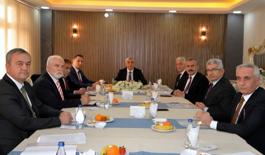 İlçe Milli Eğitim Müdürleri Osmaniye’de Toplandı