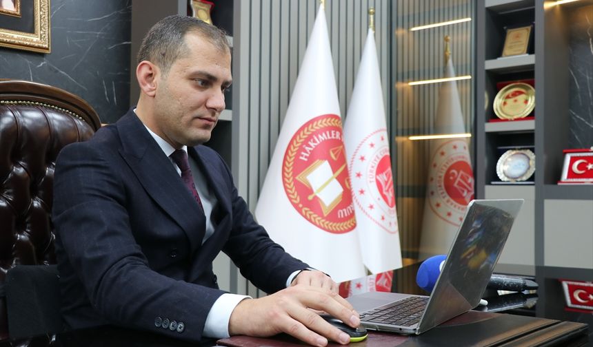 Burdur Cumhuriyet Başsavcısı Ünlüsoy, AA'nın 'Yılın Kareleri' oylamasına katıldı