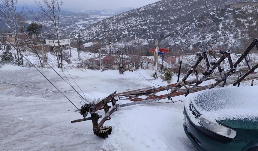 Düziçi’nde Kar Hayatı Felç Etti