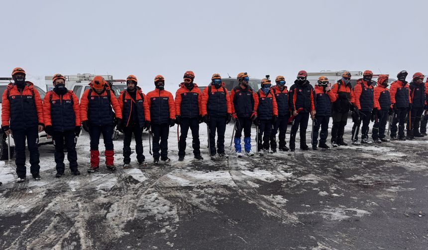 Kahramanmaraş'ta 10 ilden AFAD ekiplerinin katılımıyla çığ tatbikatı yapıldı