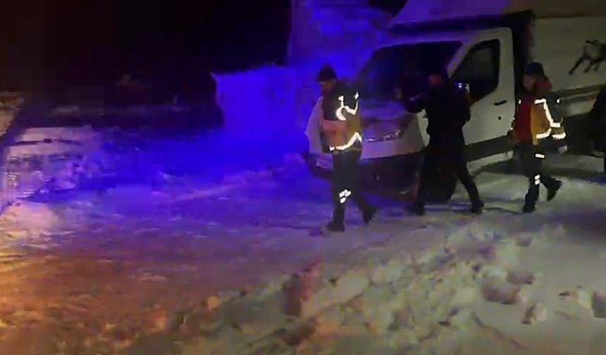 Kar ve Tipiyi Aştılar, Bebeği Hayata Bağladılar