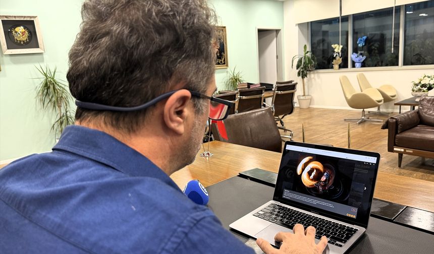 Mersin Şehir Hastanesi Başhekimi Prof. Dr. Ballı, AA'nın 'Yılın Kareleri' oylamasına katıldı