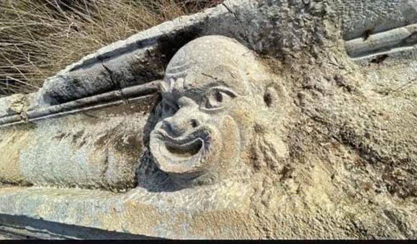 Osmaniye Kastabala Antik Kentinde Tiyatro Maskları Bulundu