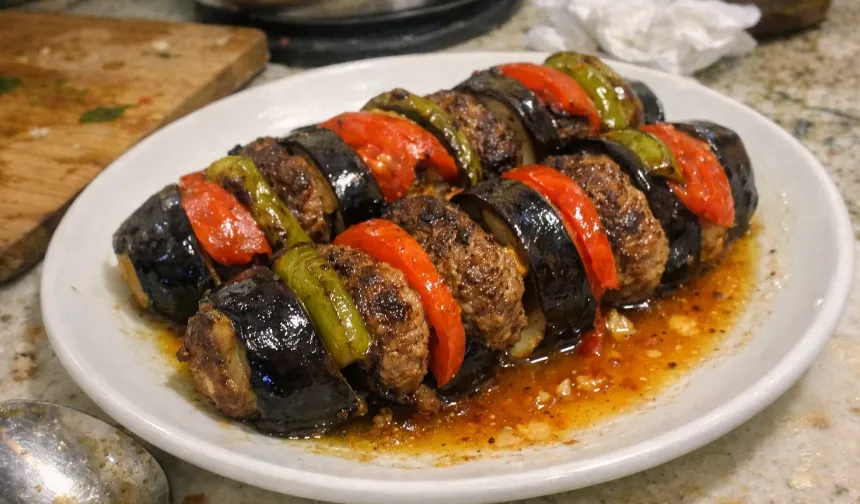 Osmaniyeliler Fırında Patlıcan Kebabına Hayran Kaldı