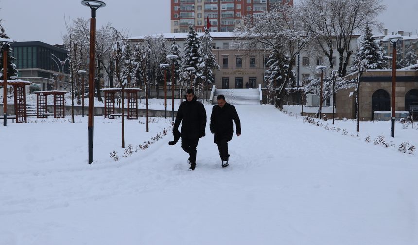 Yozgat'ta kar yağışı etkili oldu