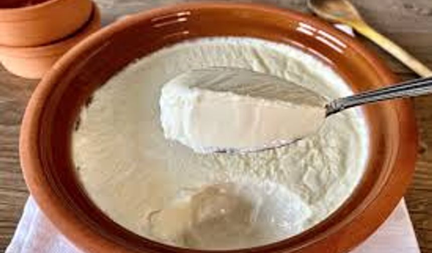 Evde Yoğurt Tutmuyor mu? Osmaniye Usulü Tam Kıvam İçin 7 Altın Kural