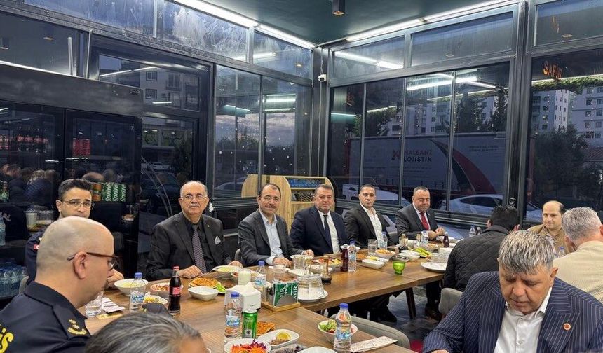 Kadirli Kaymakamı Erdinç Dolu OSB İftarında