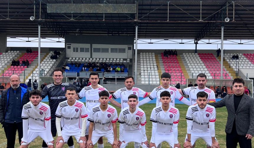 Kadirlispor Evinde Direndi