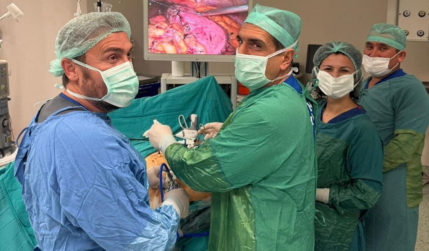 Kaş'ta kapalı yöntemle mide fıtığı ameliyatı yapıldı