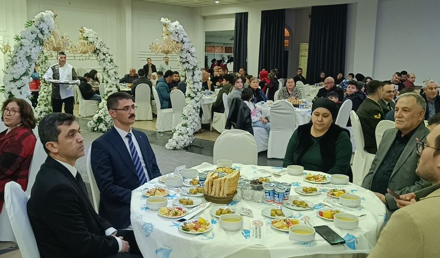 Kozan'da gaziler ve şehit aileleri iftarda buluştu
