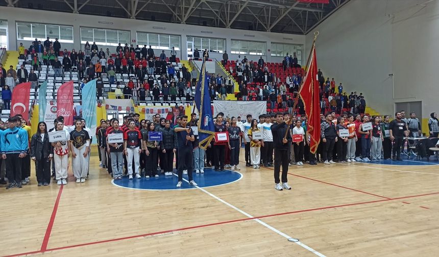 Okul Sporları Bilek Güreşi Grup Müsabakaları Osmaniye'de başladı