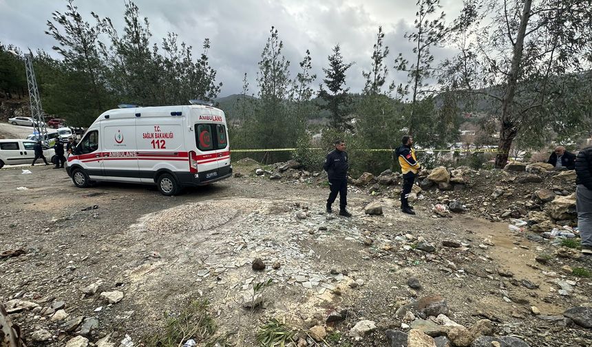 Osmaniye'de boşandığı eşini av tüfeğiyle öldüren kişi intihar etti