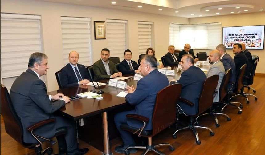 Adana'da Uluslararası Portakal Çiçeği Karnavalı'nın hazırlıkları değerlendirildi