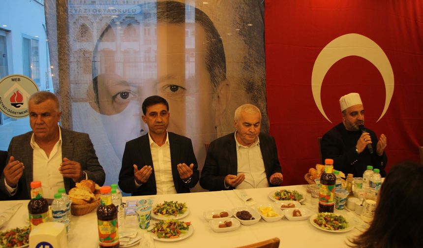 AK Parti Bozyazı İlçe Başkanlığı iftar programı düzenledi