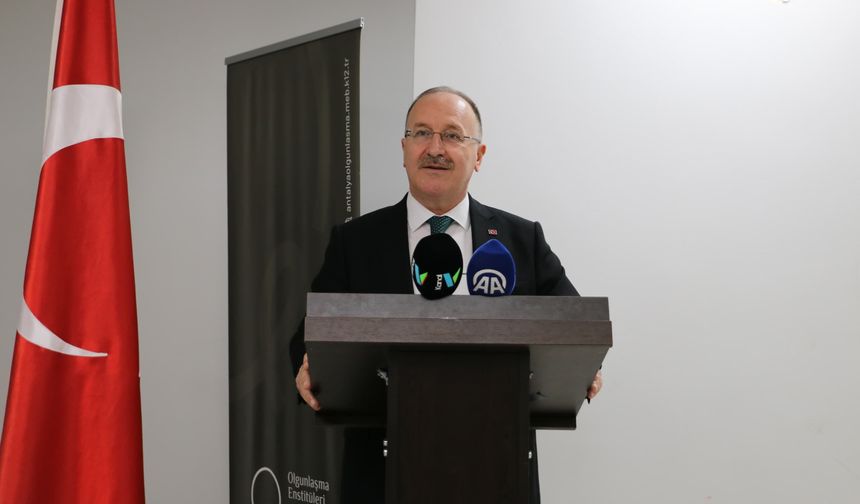 Antalya'da 'İki Kültürün Buluşması Nevruz Kutlaması' etkinliği düzenlendi