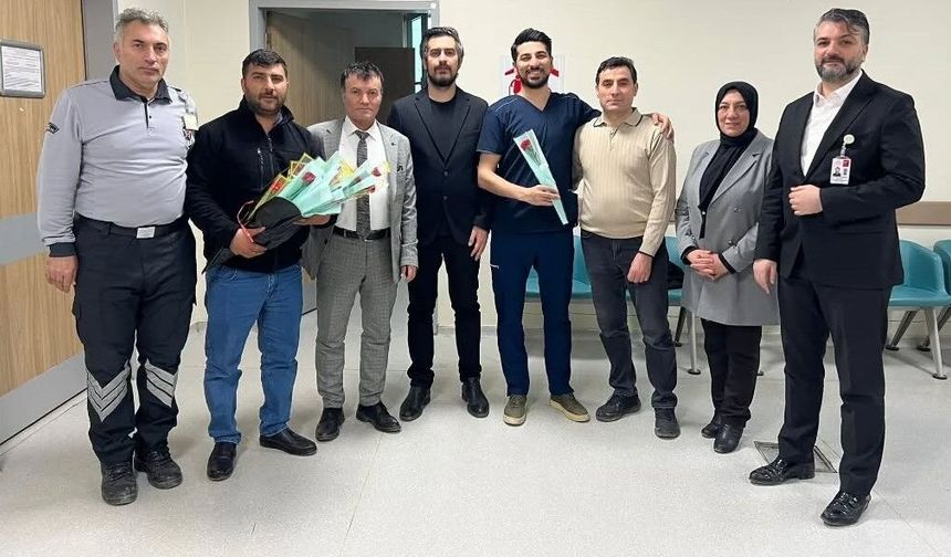 Bayburt'ta sağlık çalışanlarının 14 Mart Tıp Bayramı kutlandı