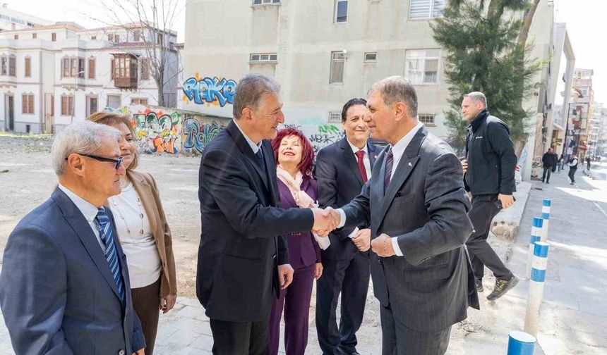 Cemil Tugay'dan sağlık emekçilerine teşekkür
