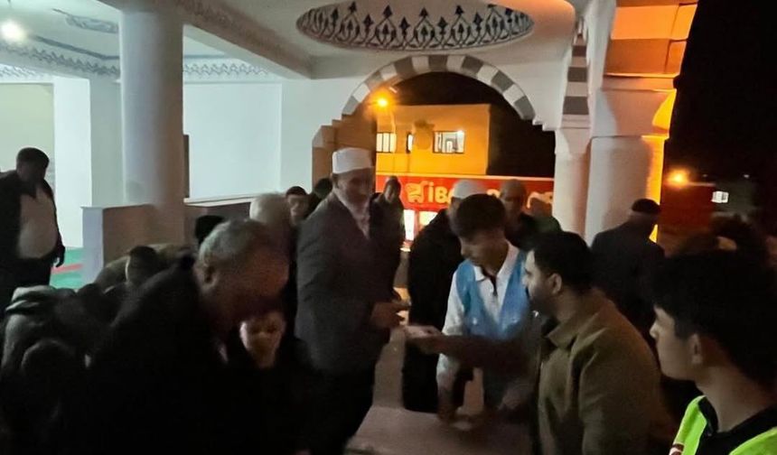 Düziçi Ülkü Ocakları’ndan İstiklal Marşı’nın Kabulü’nün 105. Yılına Özel İkram