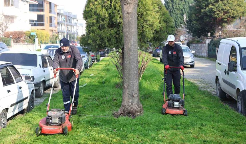 Erenler'de bayram temizliği mesaisi başladı