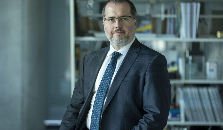 EY telekomünikasyon operatörlerini bekleyen 10 önemli riski paylaştı