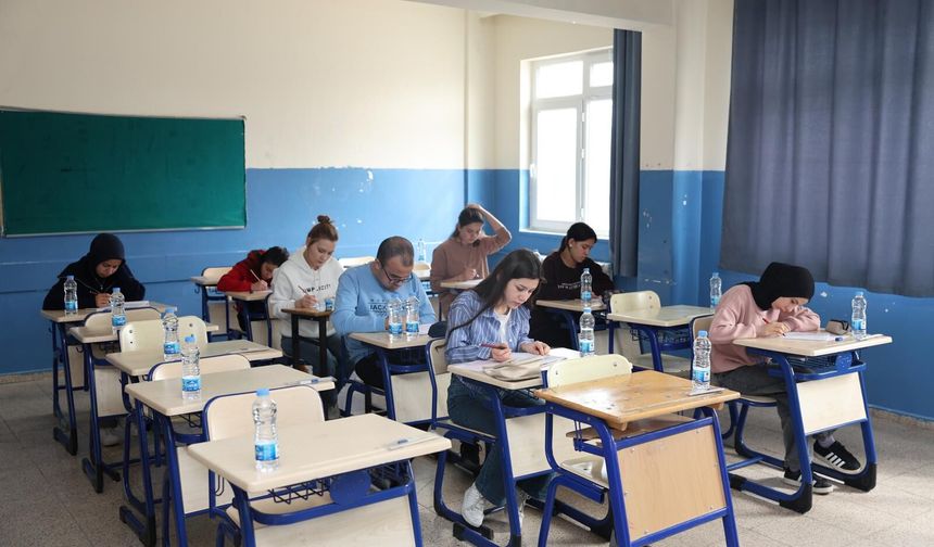 Aydın'da Binlerce Öğrenci TYT İçin Ter Döktü mü?