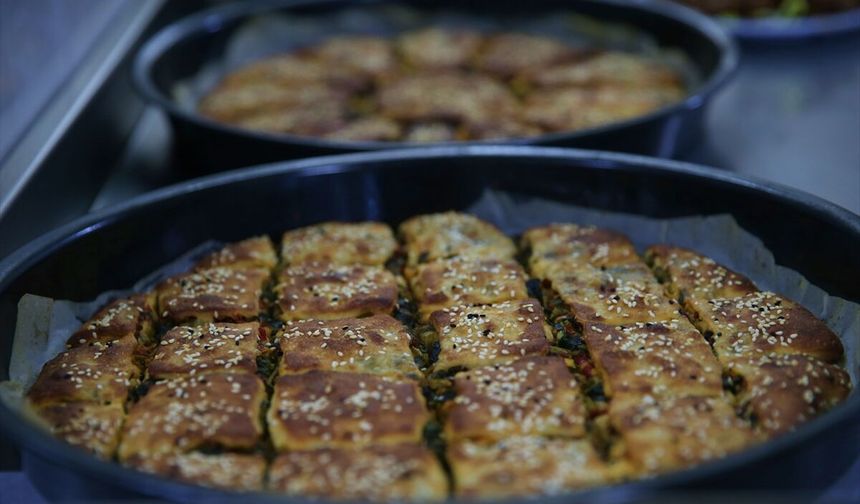 Hatay'da gönüllülerin açtığı lokanta depremzede kadınlara gelir kaynağı oldu