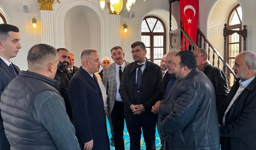 İzmir'de restore edilen tarihi Asmalı Mescit Camii ibadete açıldı