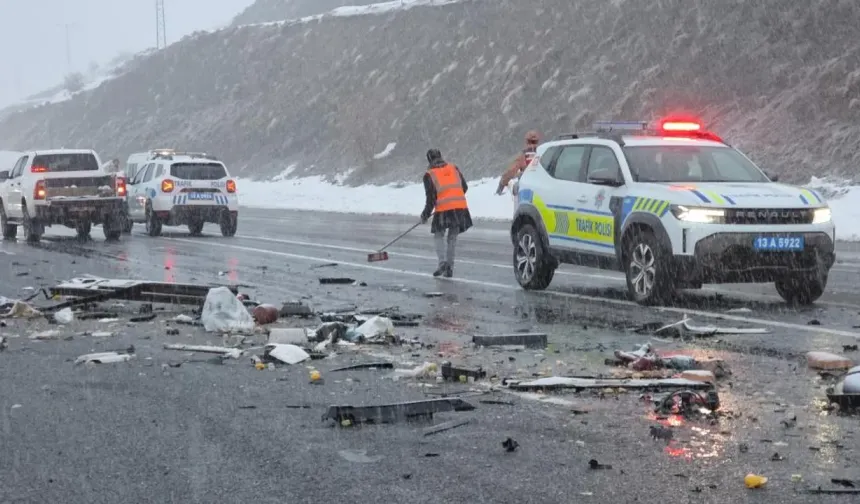 KARI KOCA VE 6 AYLIK BEBEK HAYATINI KAYBETTİ