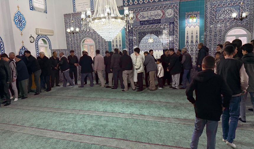 Kaymakam Bütüner Hasanbeyli’de Bayramlaştı