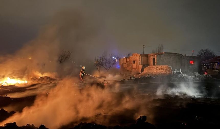 Kayseri’de Atık Yangını Müstakil Eve Sıçramadı